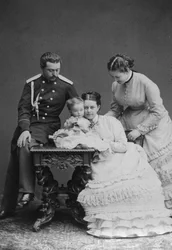 Conde Sergei Sheremetev y condesa Ekaterina Sheremeteva y familia, 1870s