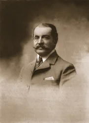 Conde de Lastours, 1911