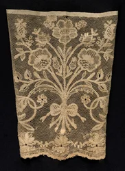 Puño con enredaderas florales, siglo XIX