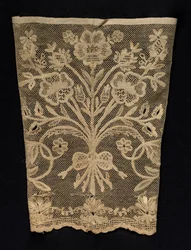 Puño con vides florales, siglo XIX