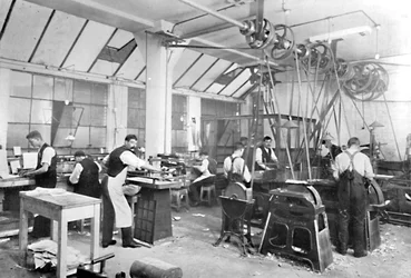 Dalziel Foundry Limited - Instalaciones de Earl Street. Planta de acabado y acabado diverso, 1909