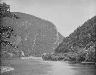 Delaware Water Gap, condado de Monroe, Pensilvania, c. 1897
