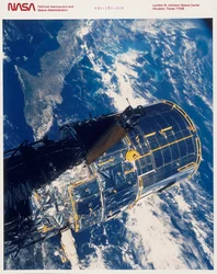 Despliegue del Telescopio Espacial Hubble, 1990