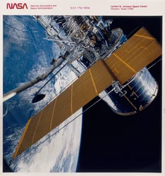 Despliegue del Telescopio Espacial Hubble, 1990