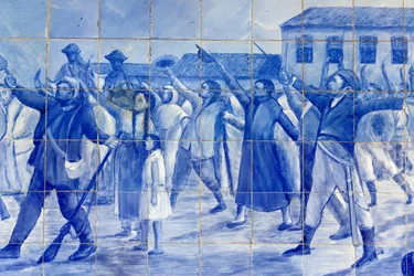 (detalle) de un mosaico que representa a la gente de Cachoeira animando al Príncipe Pedro, quien llevó a Brasil a la independencia, Cachoeira, Brasil