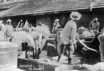 Dhobies trabajando, siglo XX