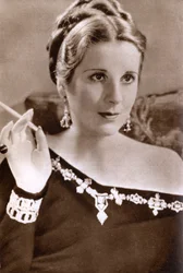 Diana Wynyard, actriz británica