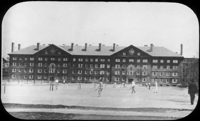 Edificio del Dormitorio, Universidad de Harvard, Massachusetts, EE.UU., finales del siglo XIX o principios del XX