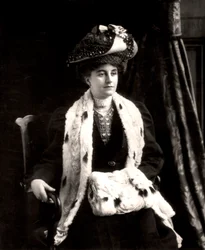 Dorothy Gladstone, finales del siglo XIX