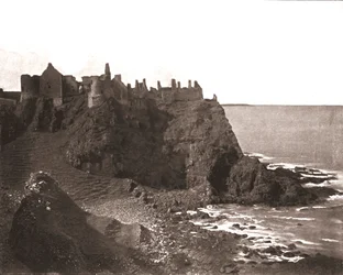 Castillo de Dunluce, Condado de Antrim, Irlanda del Norte, 1894