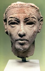 Cabeza egipcia, Período de Amarna, 1350 a.C.