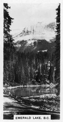 Lago Esmeralda cerca de Field, Columbia Británica, Canadá, c1920s
