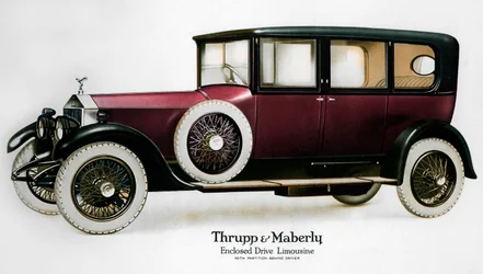 Limusina Rolls-Royce con compartimento cerrado detrás del conductor, c1910-1929