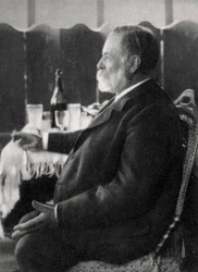 Etienne-Jules Marey, fisiólogo francés y pionero de la cinematografía, 1901