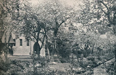 Ejemplo de jardín de huerto, originalmente diseñado por William Morris