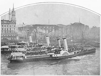 Barcos de excursión saliendo de Fresh Wharf, Puente de Londres, c1903