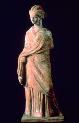 Figura de una mujer, griega, siglo III