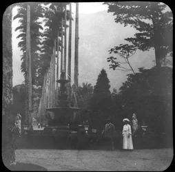 Fuente de las Musas, Jardín Botánico de Río de Janeiro, Brasil, finales del siglo XIX o principios del siglo XX