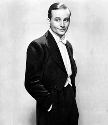 Frank Lawton, actor británico, 1934-1935