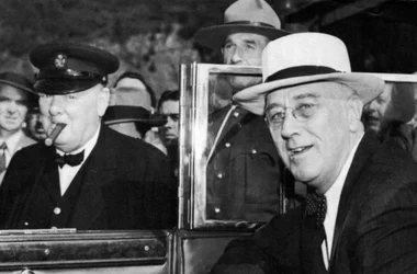 Franklin D Roosevelt y Winston Churchill reunidos en Quebec, Canadá, 1944