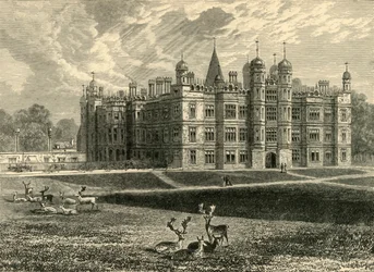 Frente de Burghley House