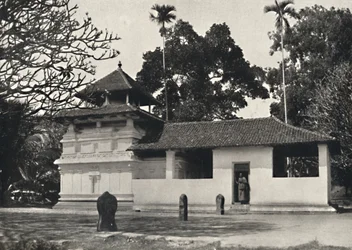 Gedige Vihara, Kandy Ejemplo de un templo budista en el estilo de un santuario hindú, Dewale