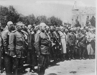 General Anton Denikin con sus oficiales de estado mayor