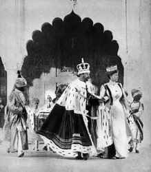 Jorge V y la reina María en Delhi, India, 1911, 1935