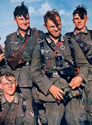 Granaderos alemanes, 1943