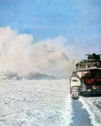 Tanque alemán combatiendo en la nieve, Rusia, enero de 1943