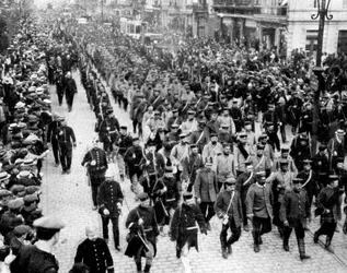Tropas alemanas como prisioneros en Amberes, Bélgica, Primera Guerra Mundial, 1914