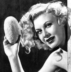 Ginger Rogers, actriz estadounidense, 1934-1935