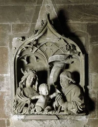 Arte gótico: epitafio de un canónigo. Escultura de piedra por Nicolas de Leiden. 1463. Catedral Notre Dame de Estrasburgo (Bas-Rhin)