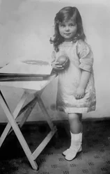 Gran Duquesa Kira Kirillovna de Rusia, c1912