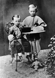 Grandes Duques Paul Alexandrovitch y Sergei Alexandrovitch de Rusia, 1863