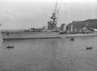 HMS Cardiff, crucero ligero clase C británico, Malta, c1920s