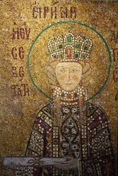 Mosaico de Santa Sofía: Emperatriz Irene sosteniendo un pergamino