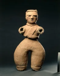 Figura Haniwa de una mujer, c. 500s