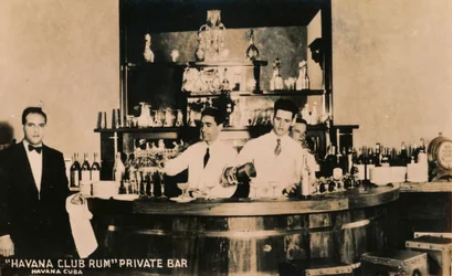 Ron Havana Club, Bar privado, La Habana, Cuba, c1900s