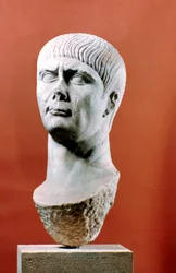 Cabeza de Trajano, Emperador Romano, 98-117 d.C.
