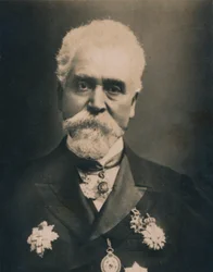 Hiram Stevens Maxim, 1840-1916. Inventor e ingeniero británico nacido en Estados Unidos