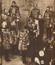 Su primer parlamento inaugurado, 1937