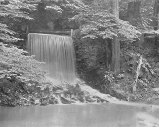 Cataratas de la Independencia, en Darby Creek, cerca de Filadelfia, EE.UU.