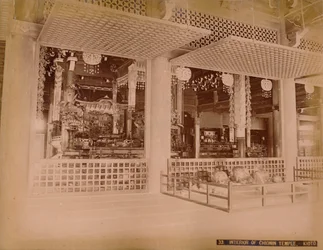 Interior del Templo Chionin, Kioto, c. 1890-1900