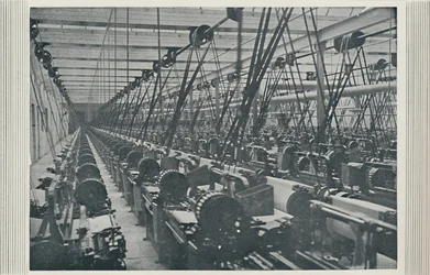 Interior de la fábrica de algodón, 1910