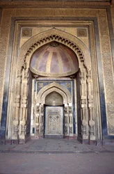Interior de la mezquita mogol, Delhi, India