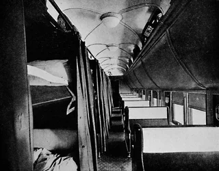 Interior del coche cama estándar, Ferrocarril Canadiense del Pacífico, 1926
