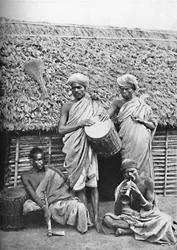 Hombres Irula, India, 1902