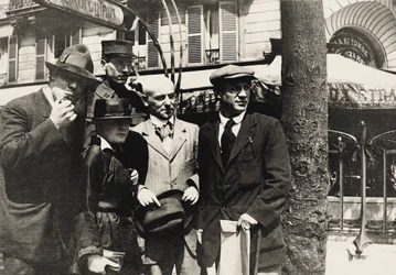 Jean Cocteau, Manuel Ortiz de Zárate, Henri-Pierre Roché, Marie Vassilieff, Max...