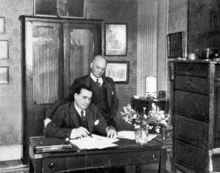 Jerome y Jean Charaud, escritores franceses, 1932